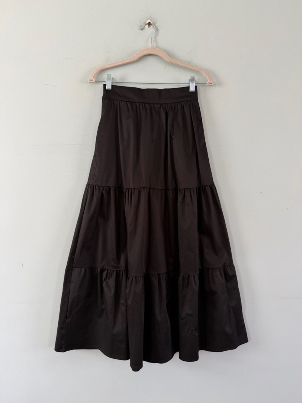 Pearl Pagoda Tiered Black Preppy Maxi Skirt - Picture 2 of 6